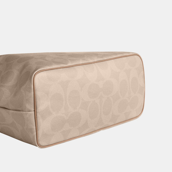 Large City Tote Bag in Maxi Signature Canvas