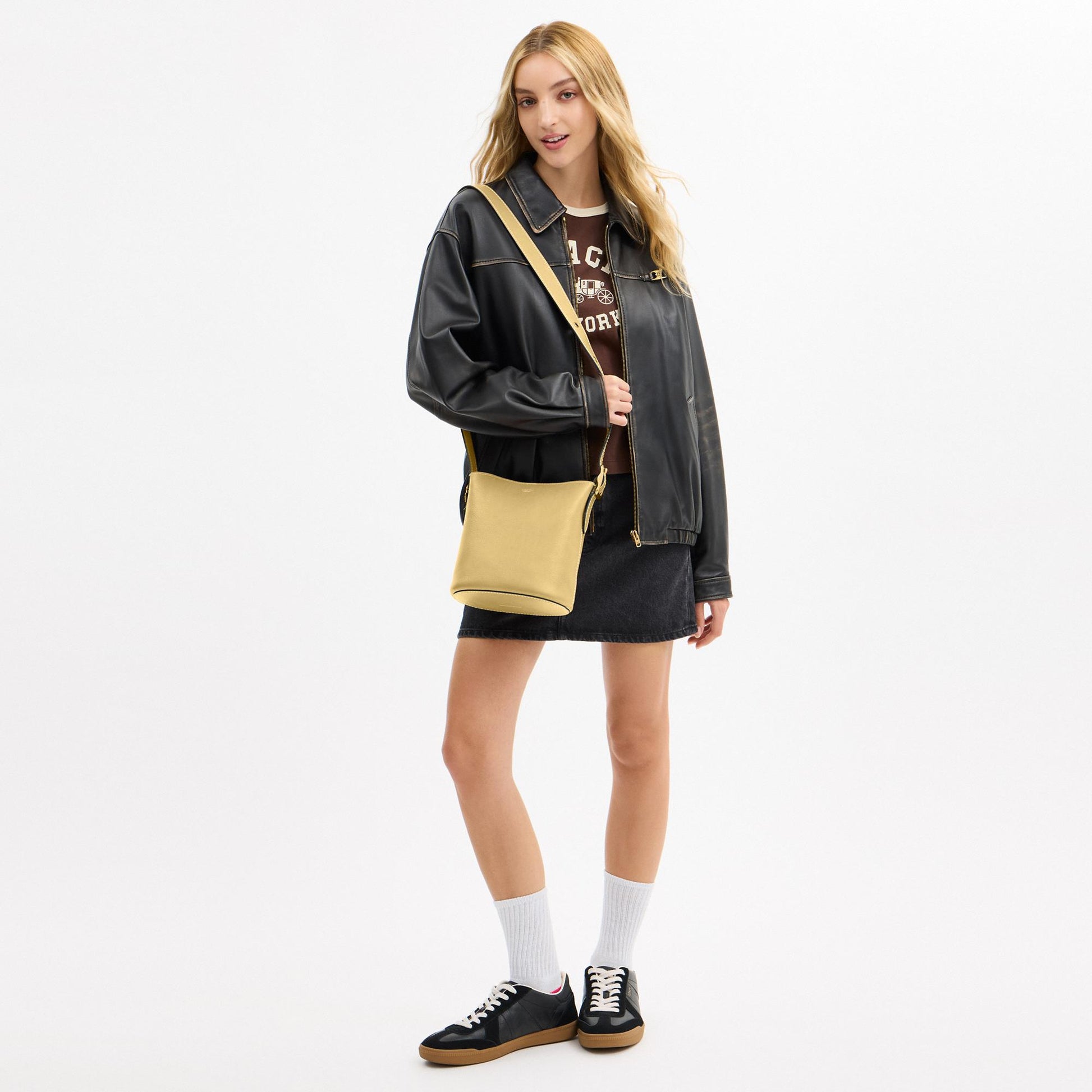 CCX07-Bleecker Bucket Bag 21-B4/Vanilla