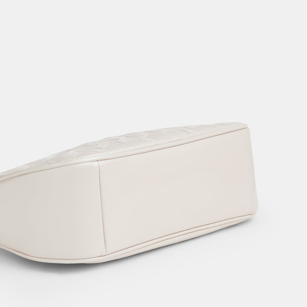 Teri Shoulder Bag In Signature Leather With Heart Charm