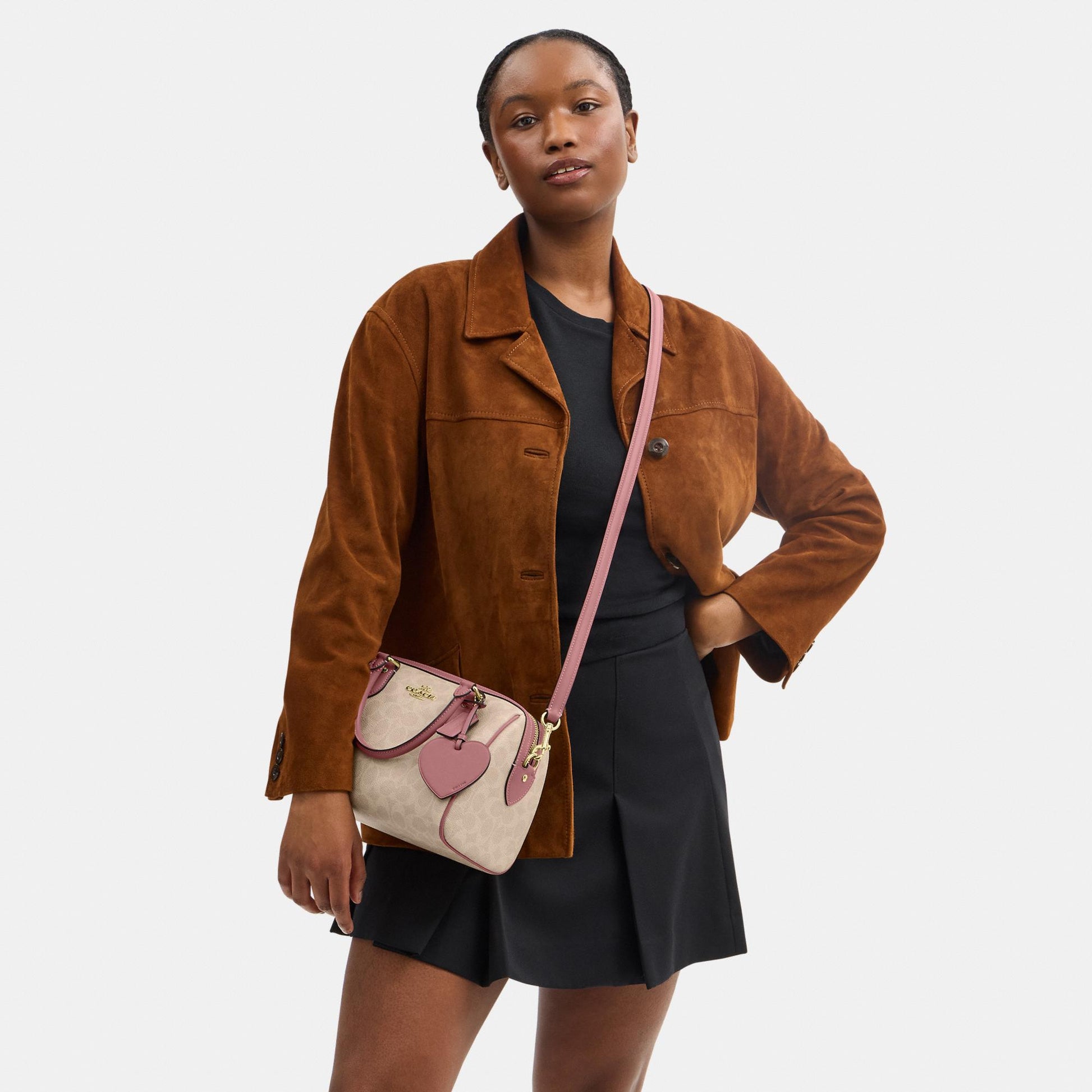 CDB21-Sig Hrt Chrm Rwn-Im/Sand/Peony