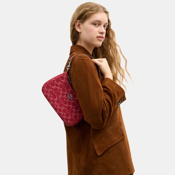 Teri Shoulder Bag in Signature Denim