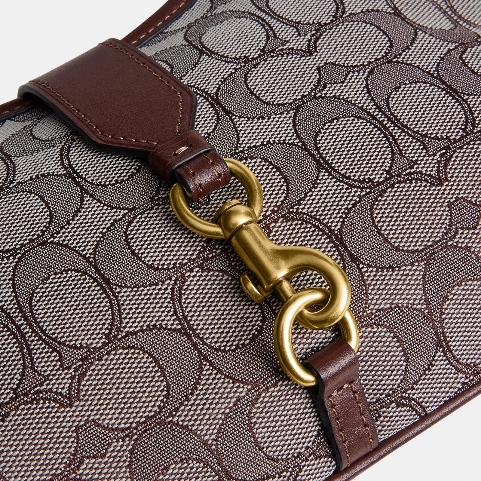 CDG72-Hamptons Hobo Bag in Signature Jacquard-B4/Oak Maple