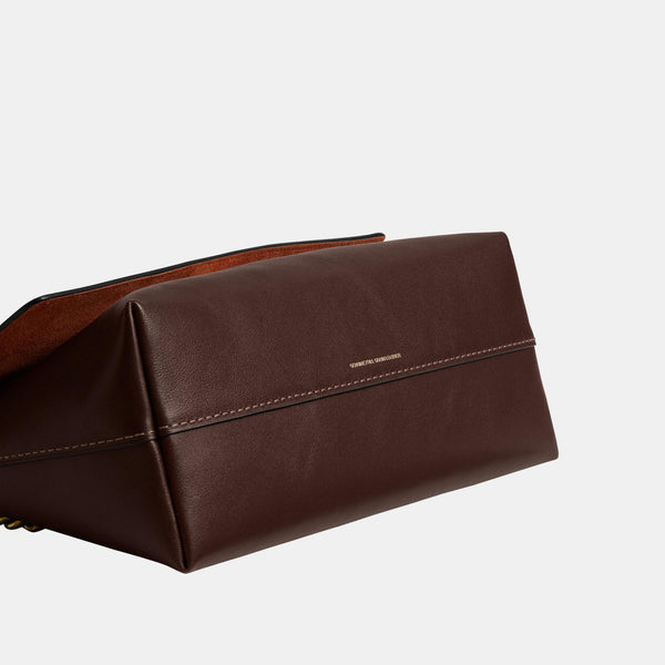 Natural Grain Leather Chelsea Shoulder Bag 30 with Chain