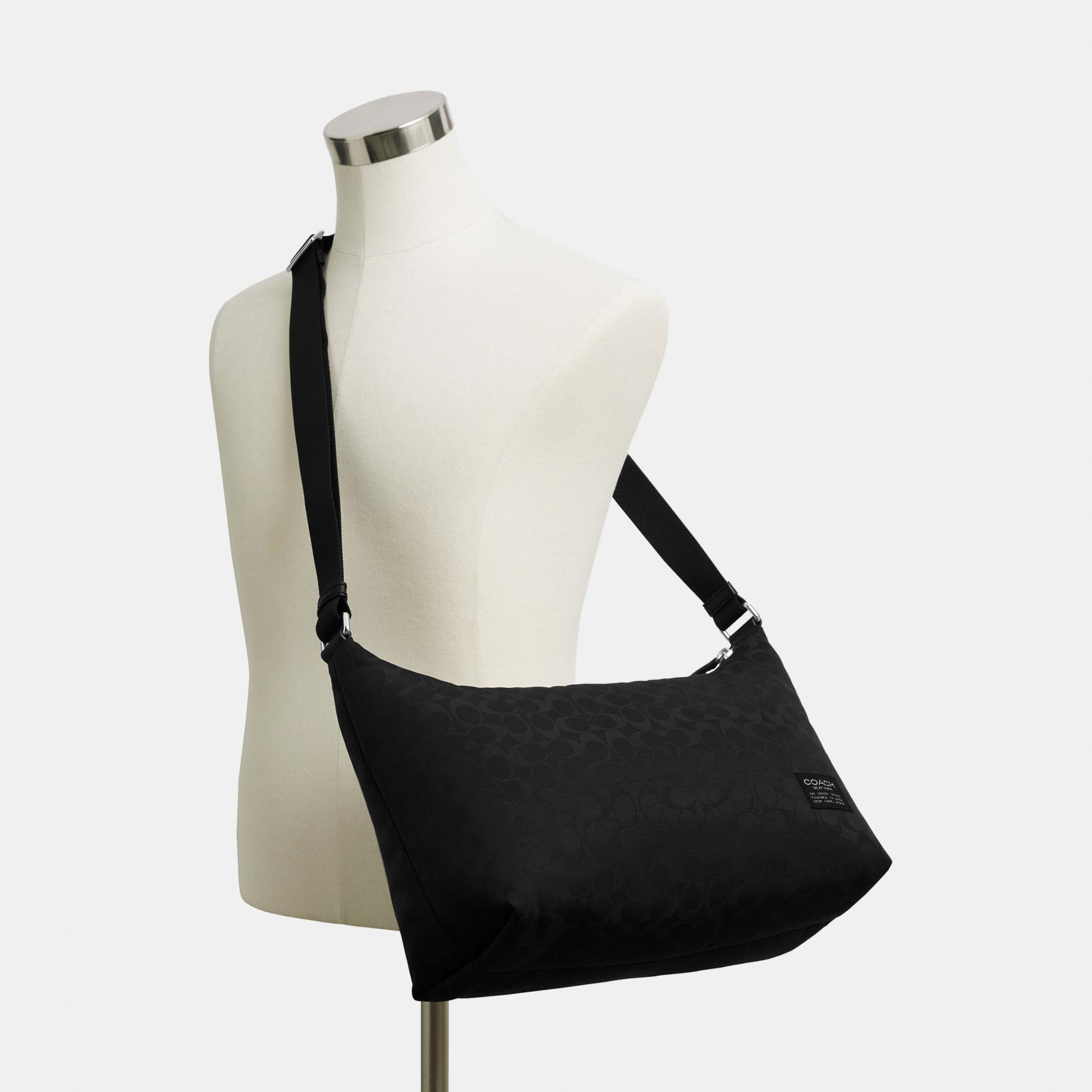 CDV02-Leo Crossbody-Black