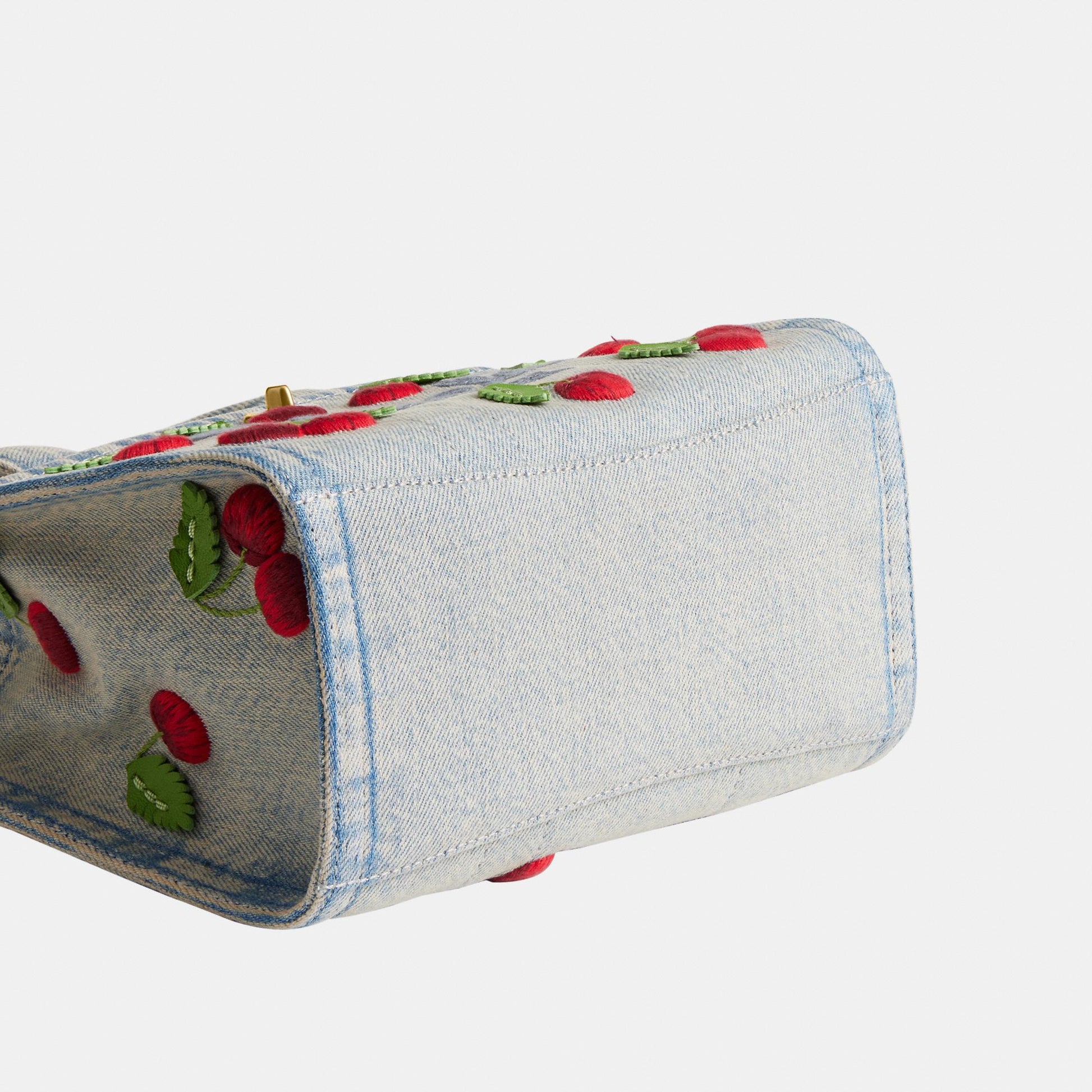 CDY91-Embroidered Cherry Denim Cargo Tote 20-B4/Denim Multi
