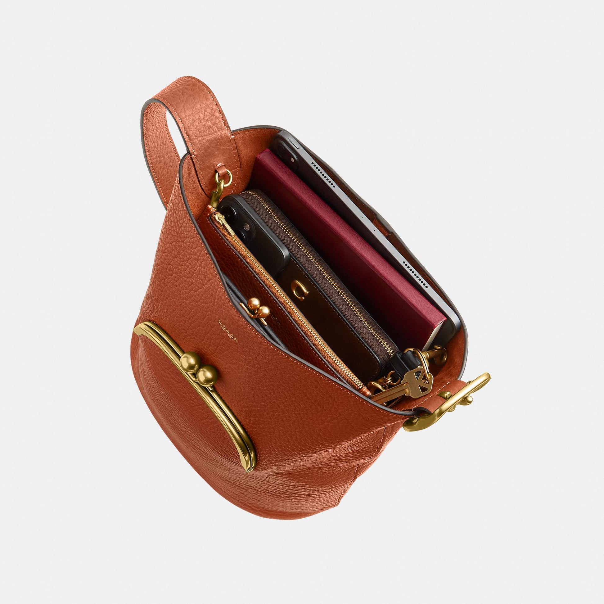 CDZ18-The Coach Originals Textured Pebble Leather Bleecker Bucket Bag with Kisslock-B4/Amber Brown