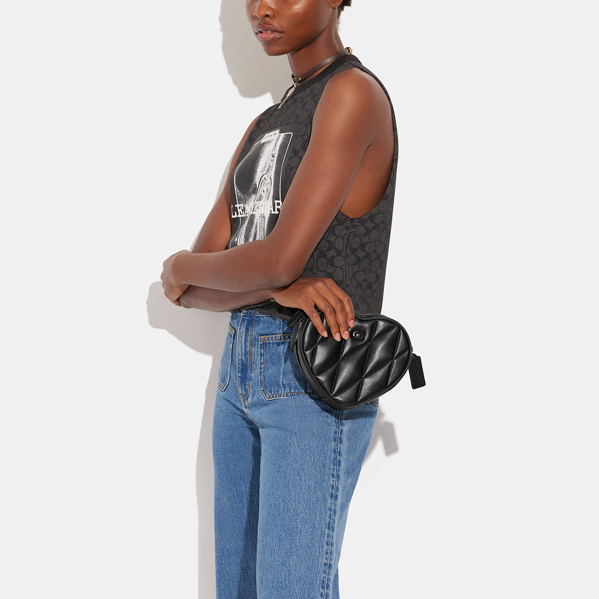 ce725-Heart Crossbody With Quilting