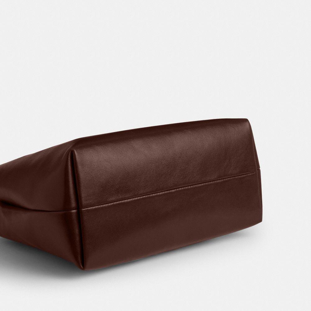CET29-Station Carryall Bag-Im/Maple