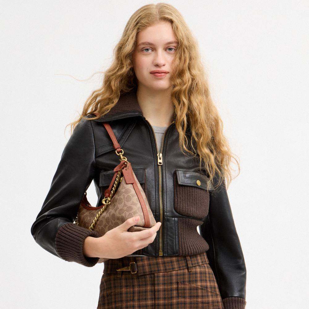 CFQ68-Juliet Shoulder Bag 25 in Signature Upcraftedleather-B4/Tan Caramel