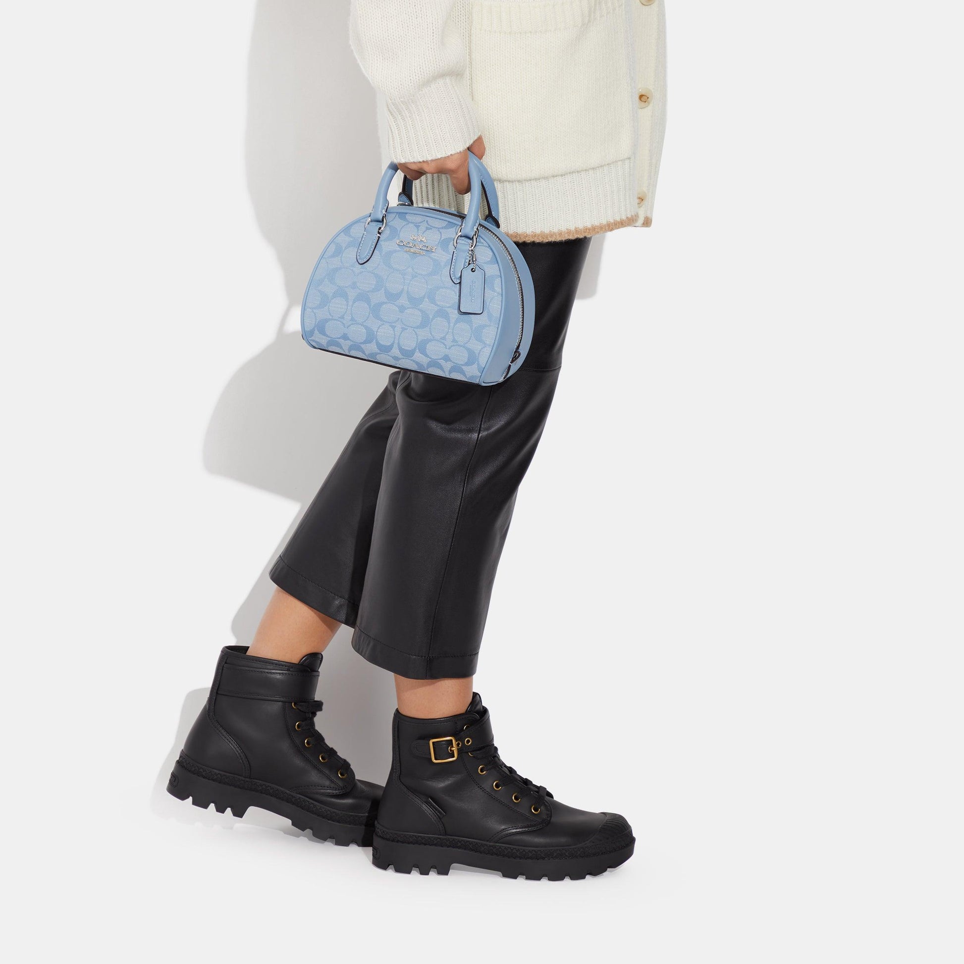 Sydney Satchel In Signature Chambray - COACH Saudi Arabia Official Site