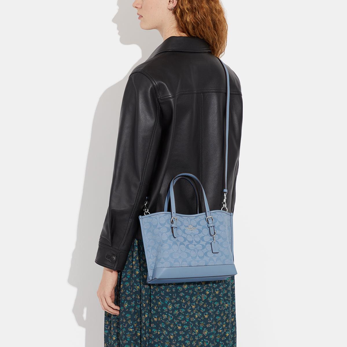 CH228-Mollie Tote 25 In Signature Chambray-Sv/Cornflower Multi