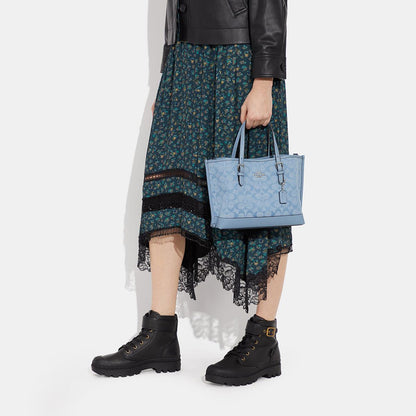 CH228-Mollie Tote 25 In Signature Chambray-Sv/Cornflower Multi