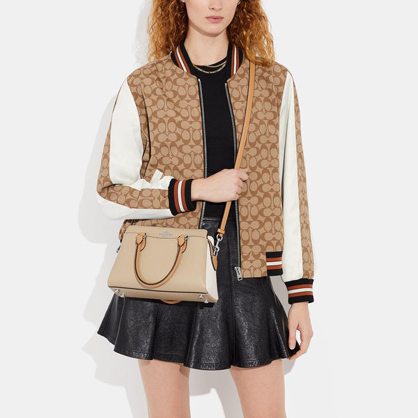 حقيبة كاريال "دارسي Darcie" بحجم صغير بتصميم مقسم بالألوان