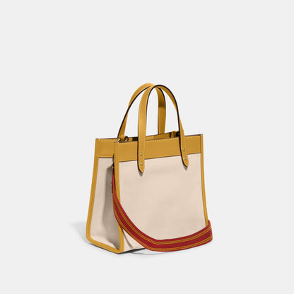 Field Tote 22 - COACH Saudi Arabia Official Site