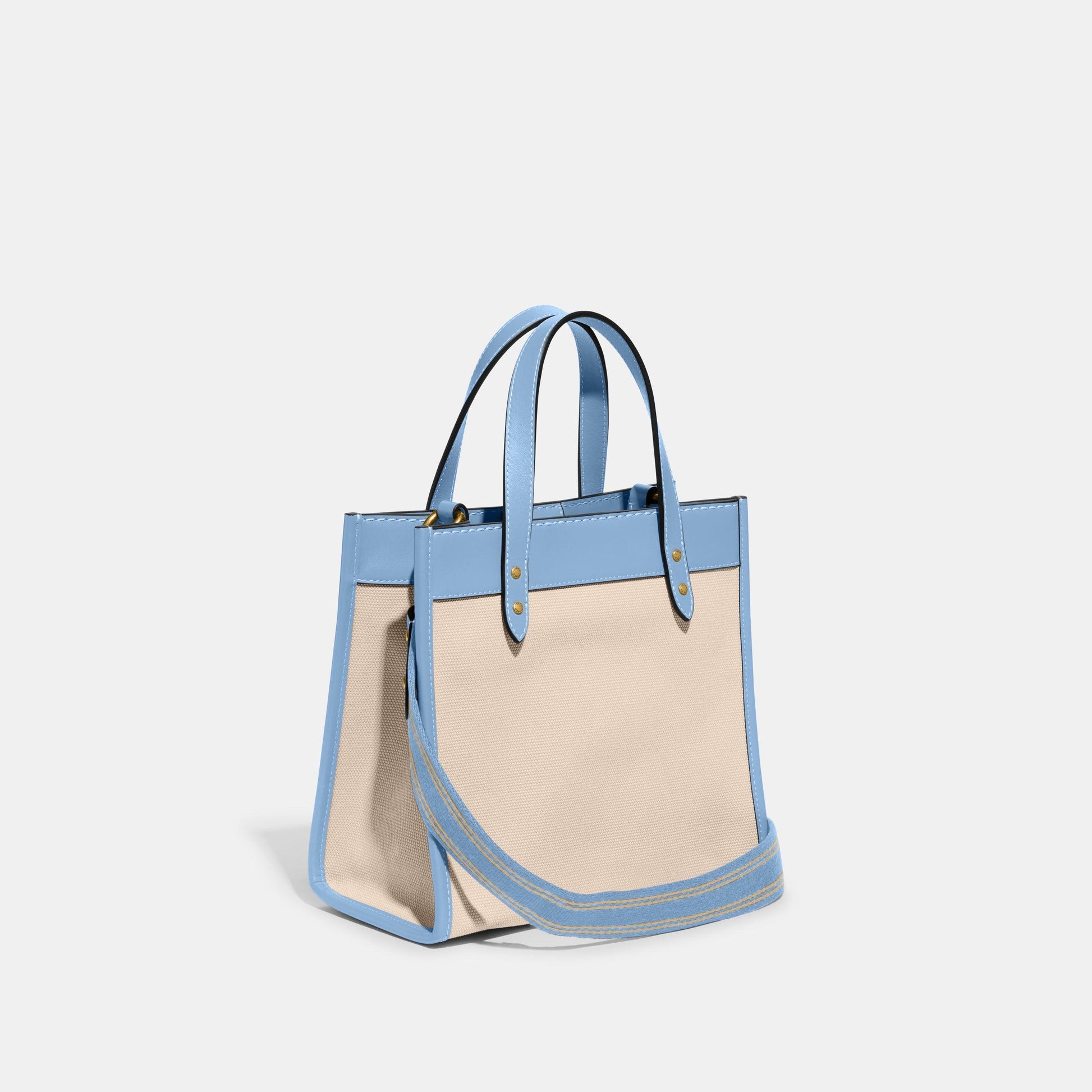 Field Tote 22 - COACH Saudi Arabia Official Site