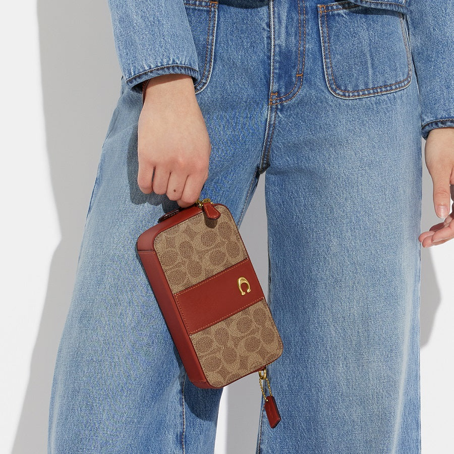 ch797-Kira Crossbody In Colorblock Signature Canvas-B4/Tan Rust