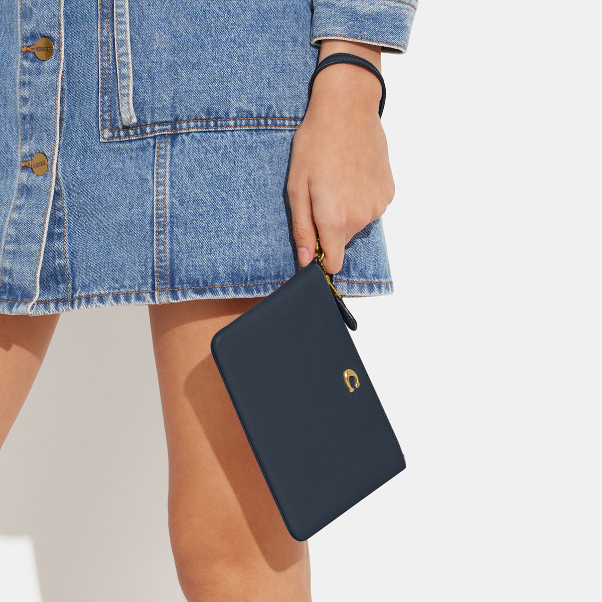 CH818-Small Wristlet-B4/Denim