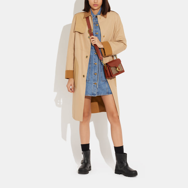 حقيبة "تابي 26 Tabby" من القماش بنقشة ماركة كوتش