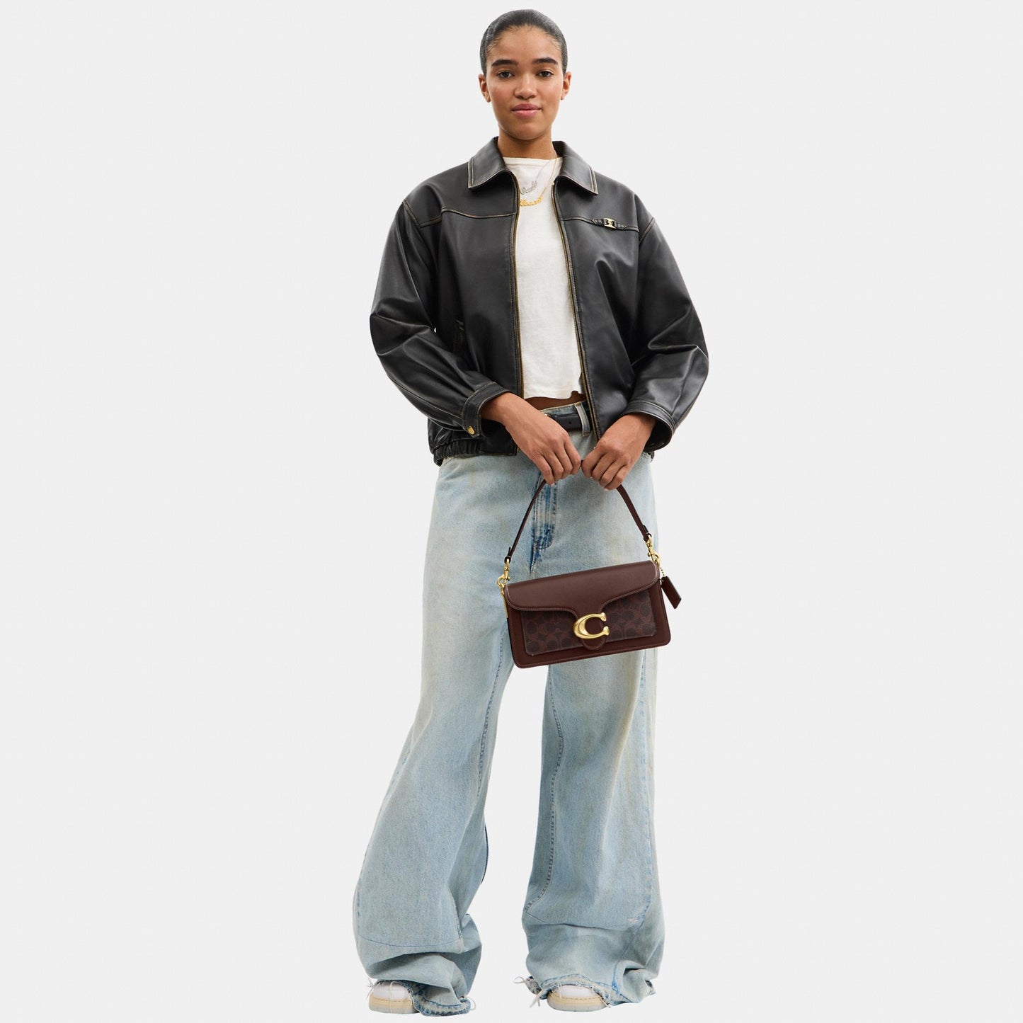CI032-Tabby Shoulder Bag 26 in Signature Canvas-B4/Maple Maple