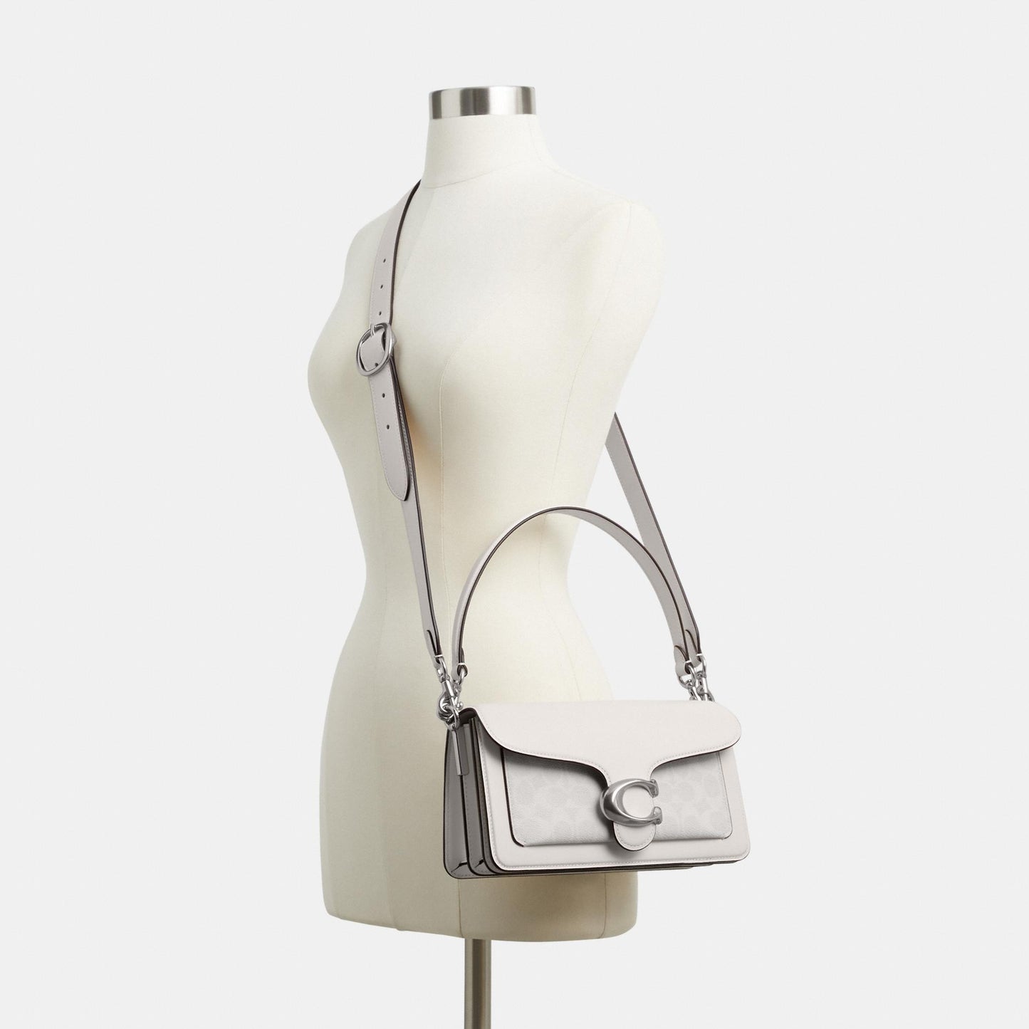 CI032-Tabby Shoulder Bag 26 in Signature Canvas-Lh/White Chalk