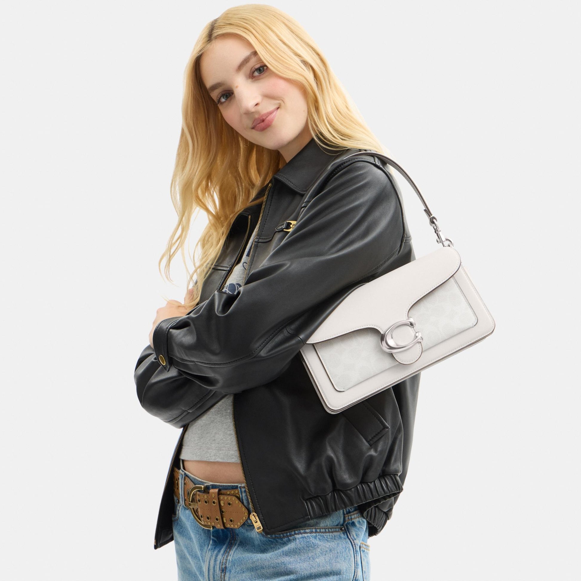 CI032-Tabby Shoulder Bag 26 in Signature Canvas-Lh/White Chalk