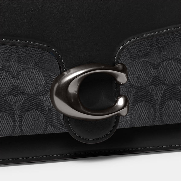 حقيبة "تابي 26 Tabby" من القماش بنقشة ماركة كوتش