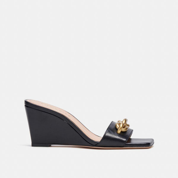 Elise Wedge