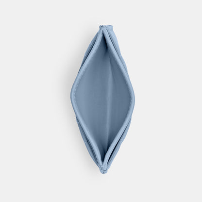 CM434-ESSENTIAL CARD CASE WITH PILLOW QUILTING-B4/Bluebell