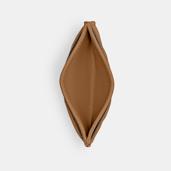 حافظة بطاقات بتصميم مبطن