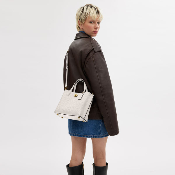 Willow Tote 24 In Signature Leather