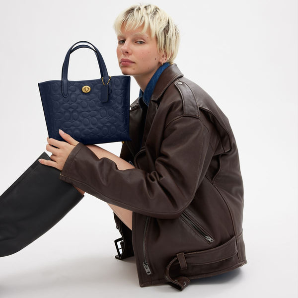 Willow Tote 24 In Signature Leather