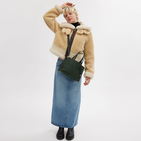Carter Carryall 28 In Signature Leather