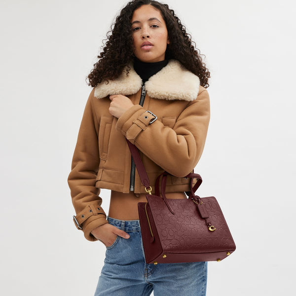 Carter Carryall 28 In Signature Leather