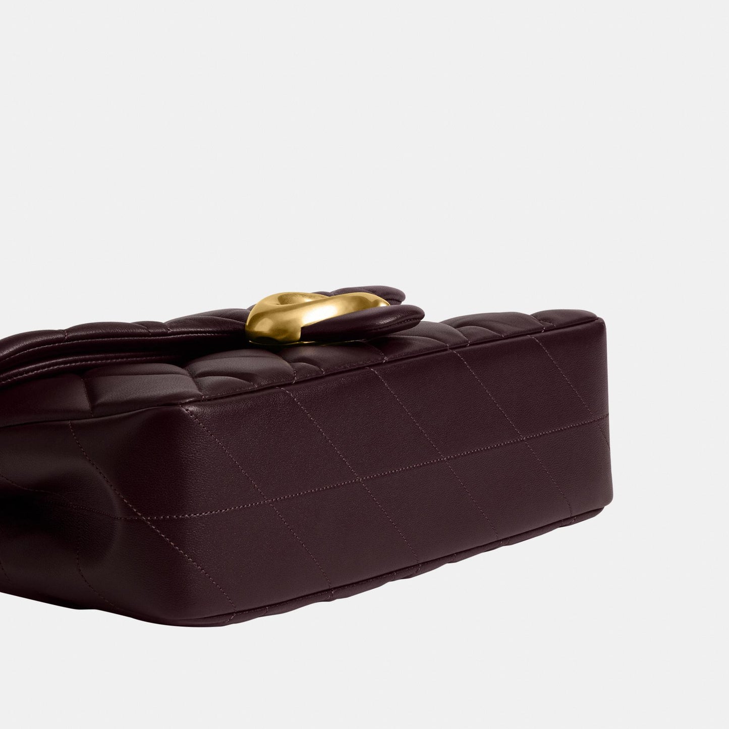 CP150-Tabby Shoulder Bag 26 with Quilting-B4/Black Currant