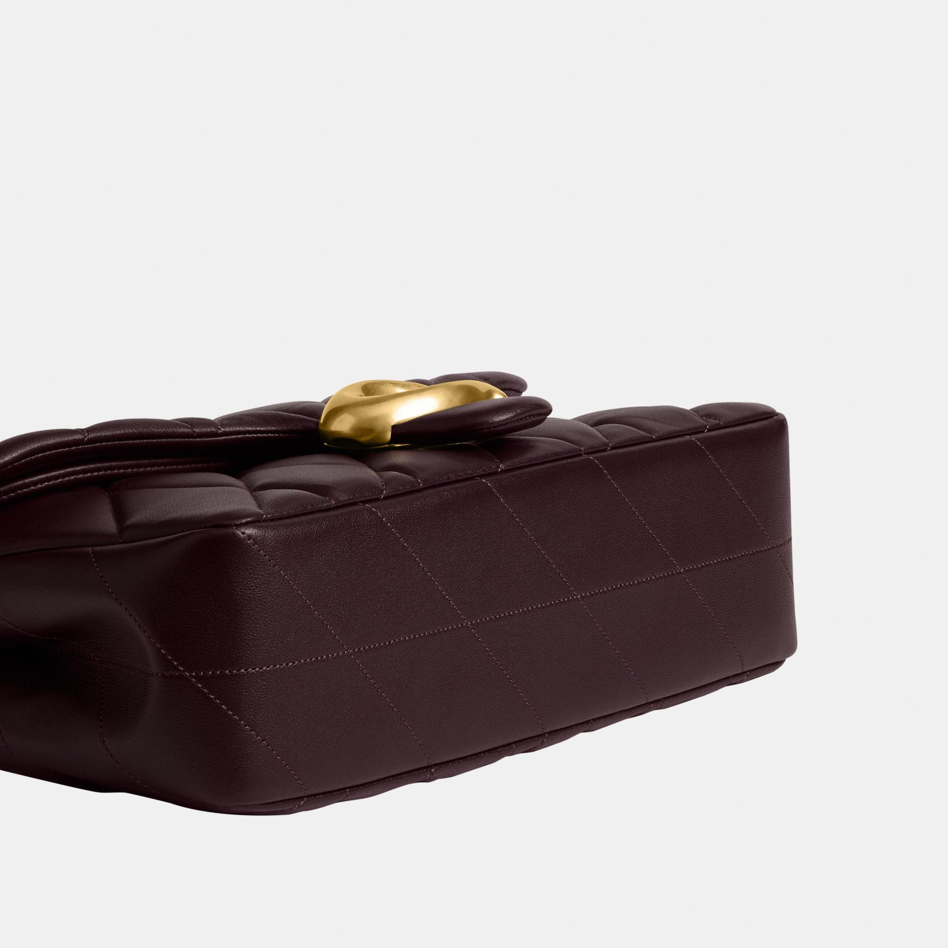 CP150-Tabby Shoulder Bag 26 with Quilting-B4/Black Currant