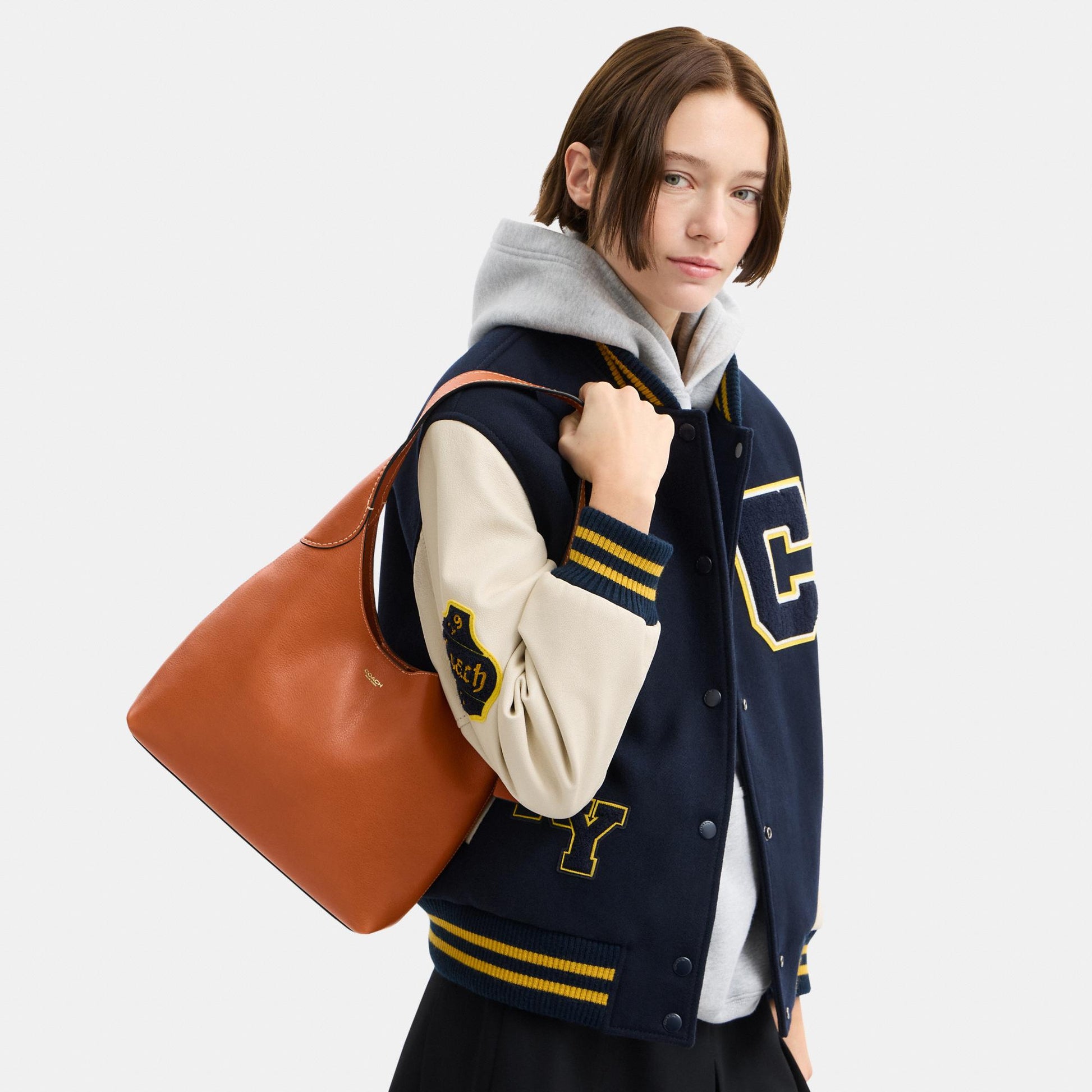 CU068-Brooklyn Shoulder Bag 28-B4/Toffee