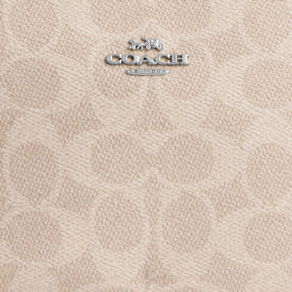Nolita 19 in Signature Canvas