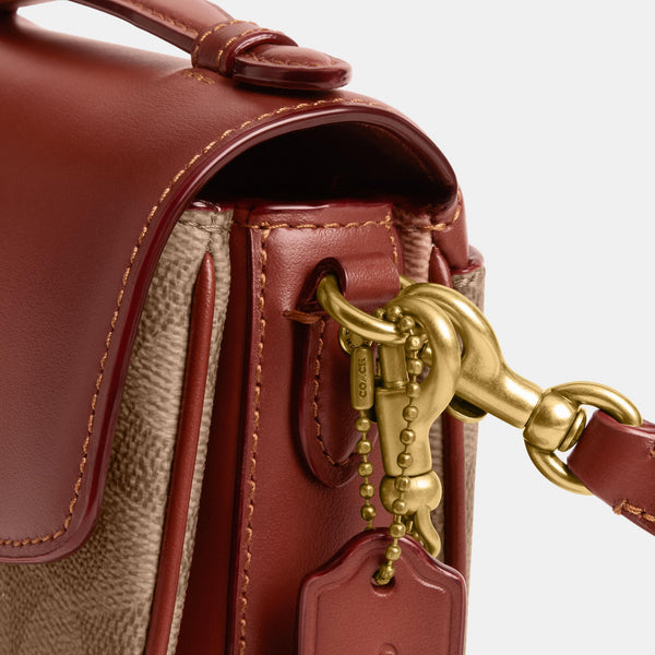 Cassie Crossbody Bag 17 In Signature Canvas