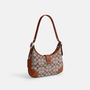 CW654-Hamptons Hobo aus Signature-Jacquard mit Kristallen-Lh/Burnished Amber