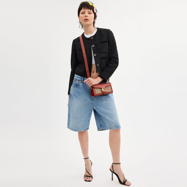  حقيبة الكتف "تابي 20"من القماش بنقشة كوتش