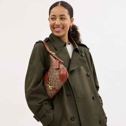 CY934-Hamptons Hobo In Signature Canvas-B4/Tan Caramel