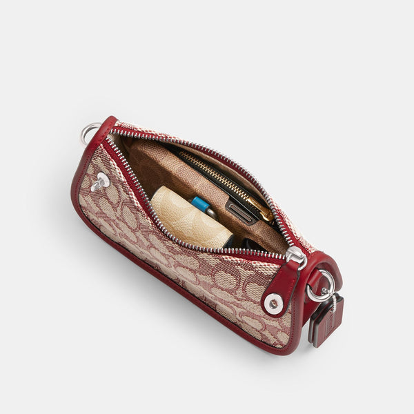 Swinger 20 In Signature Jacquard