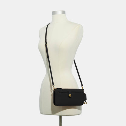 Noa Pop-Up Messenger - COACH Saudi Arabia Official Site