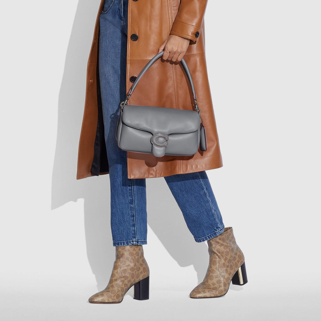 Couch pillow tabby 26 Clearance