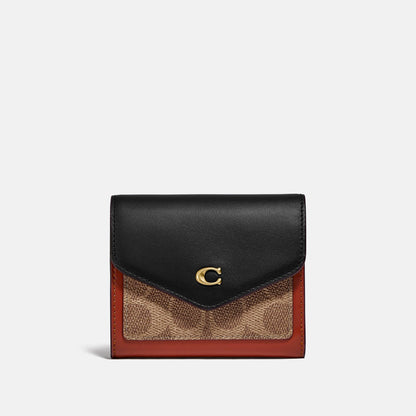 Wyn Small Wallet In Colorblock Signature Canvas - COACH Saudi Arabia Official Site