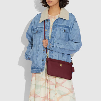 Polly Crossbody - COACH Saudi Arabia Official Site