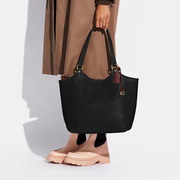 حقيبة "داي توت Day Tote"