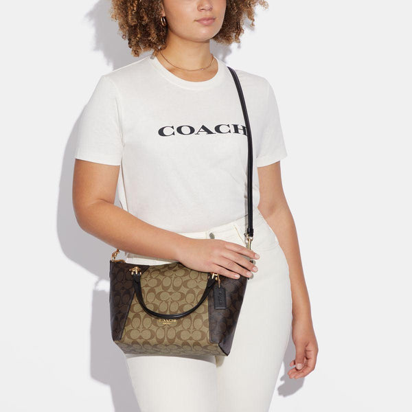 حقيبة "كيسي ساتشل Kacey Satchel" من القماش بنقشة ماركة كوتش المقسم بالألوان