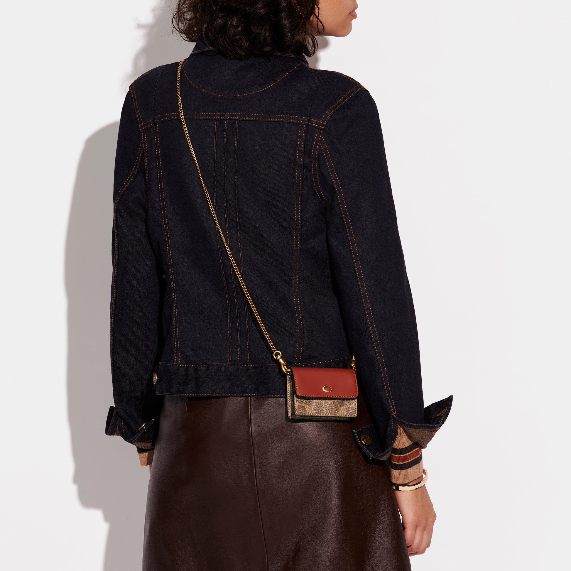 Half Flap Card Case In Colorblock Signature Canvas - COACH Saudi Arabia Official Site