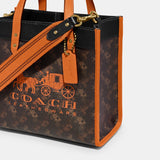 Field Tote 22 With Horse And Carriage Print And Carriage Badge - COACH Saudi Arabia Official Site